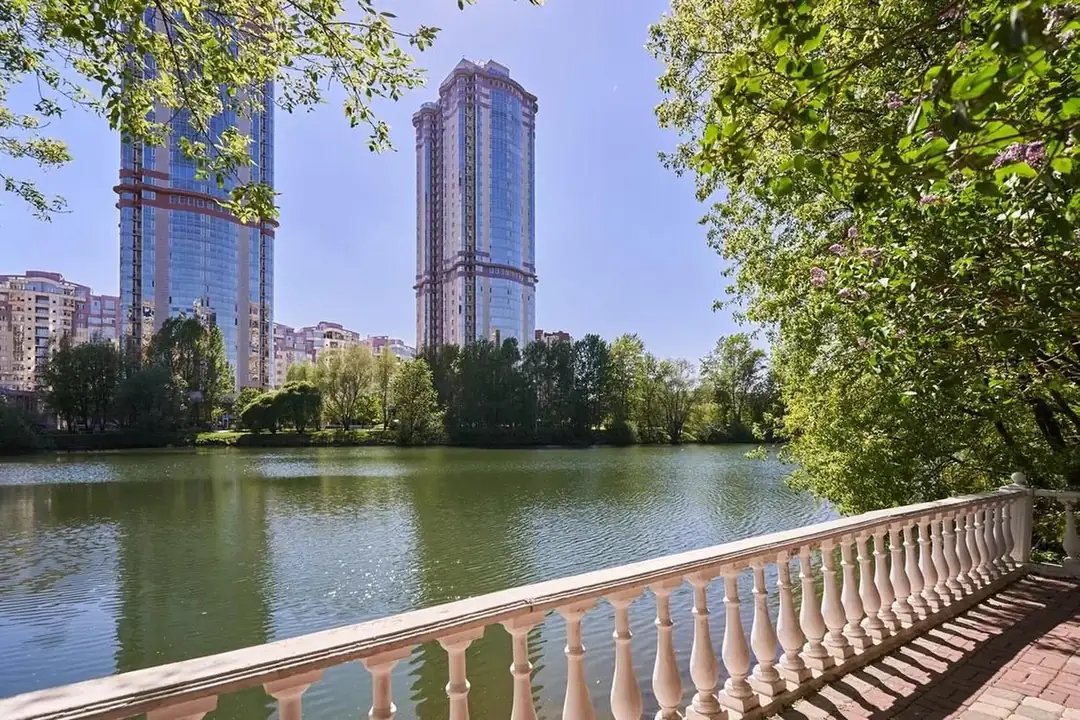 2-комнатная квартира 63 м², корпус 4 ЖК «Миракс Парк» — фото 2
